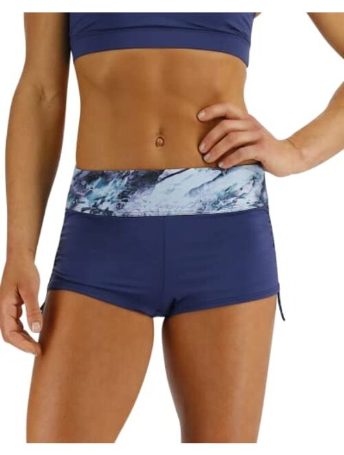 TYR Women's Standard Della Boyshort for Swimming