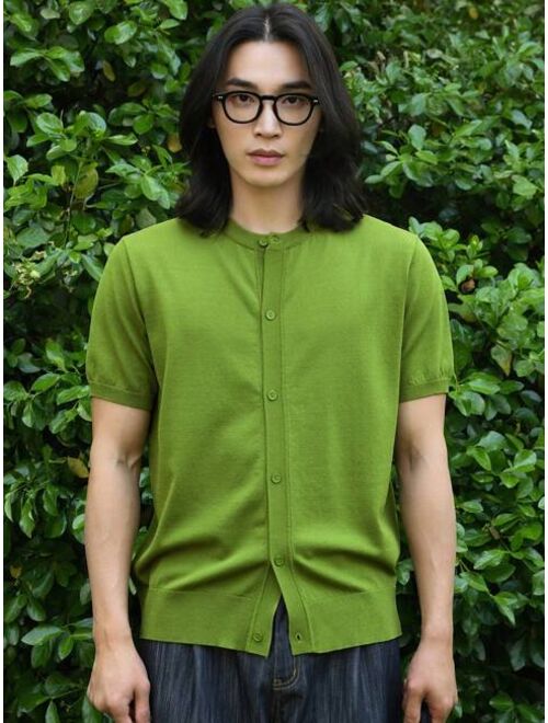 DAZY Men Solid Button Front Knit Top