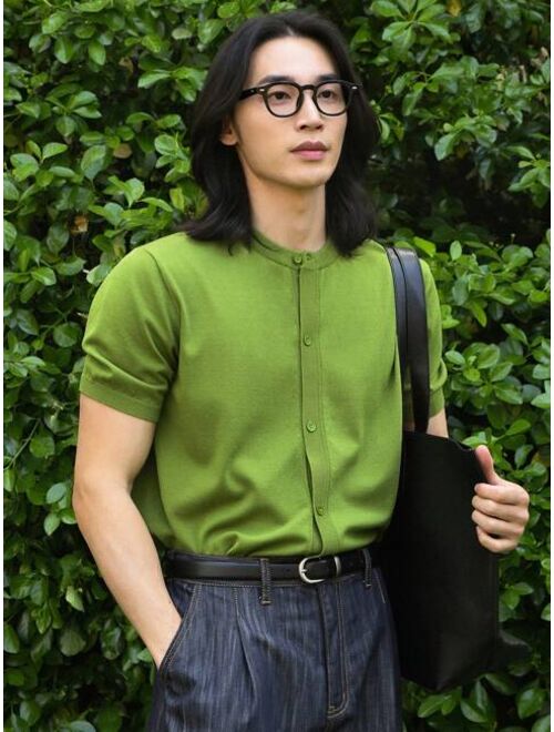 DAZY Men Solid Button Front Knit Top