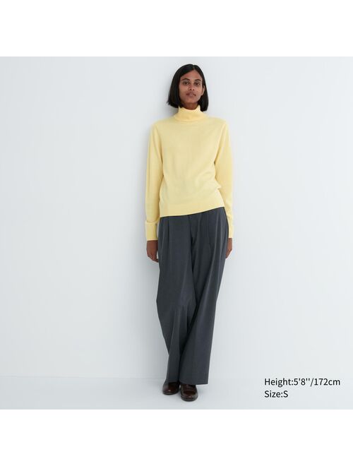 UNIQLO Cashmere Turtleneck Sweater