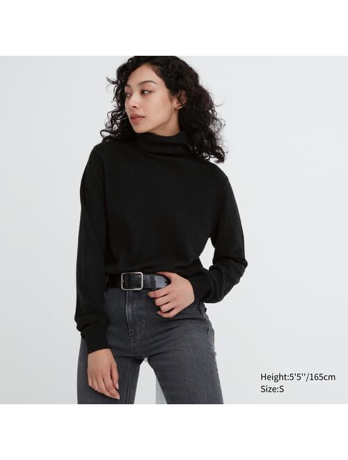 UNIQLO Cashmere Turtleneck Sweater