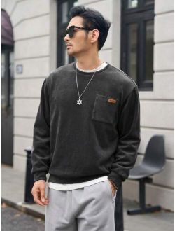 Men Letter Patched Detail Pocket Front Sweatshirt