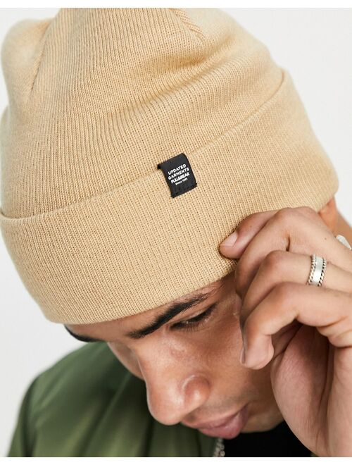 Pull&Bear beanie in beige