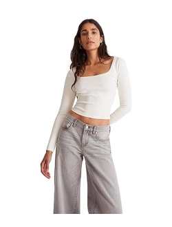 Square-Neck Long-Sleeve Crop Tee in Sleekhold