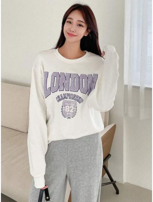 DAZY Letter Graphic Drop Shoulder Sweatshirt