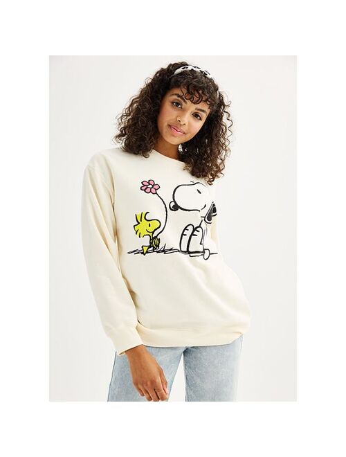 Licensed Character Junior's Snoopy Graphic Sweatshirt