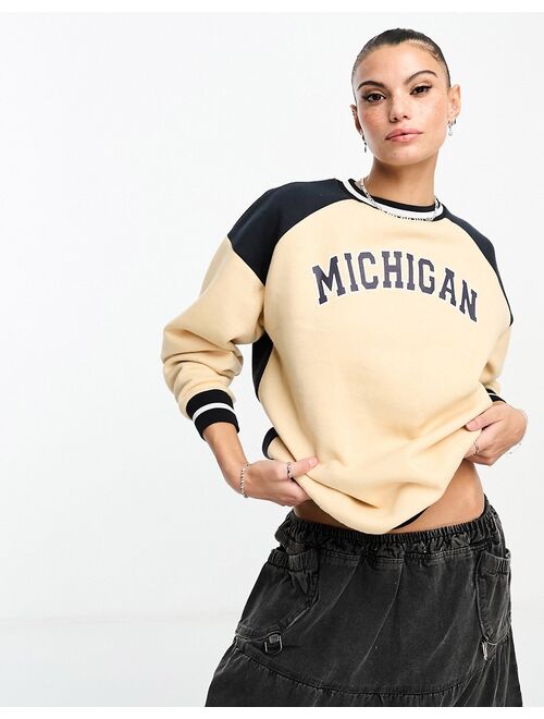 Daisy Street relaxed contrast Michigan sweatshirt