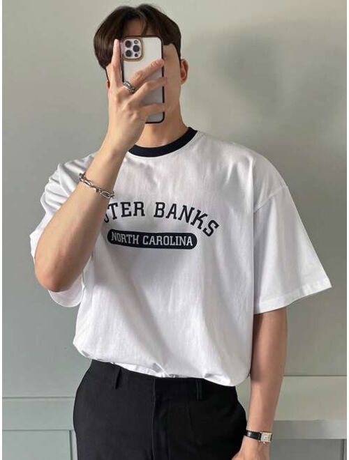 DAZY Men Letter Graphic Contrast Trim Drop Shoulder Tee