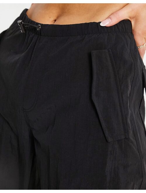 Pull&Bear low waist parachute tech pant in black