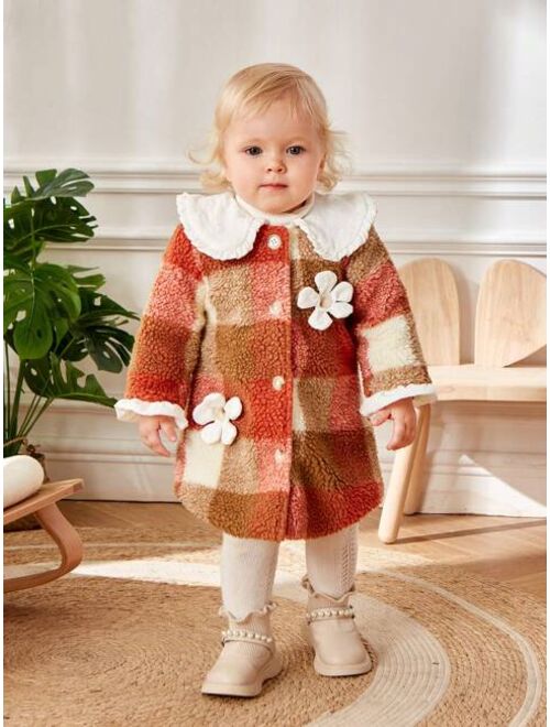 SHEIN Baby Girl 1pc Plaid Pattern Peter Pan Collar Floral Appliques Teddy Coat