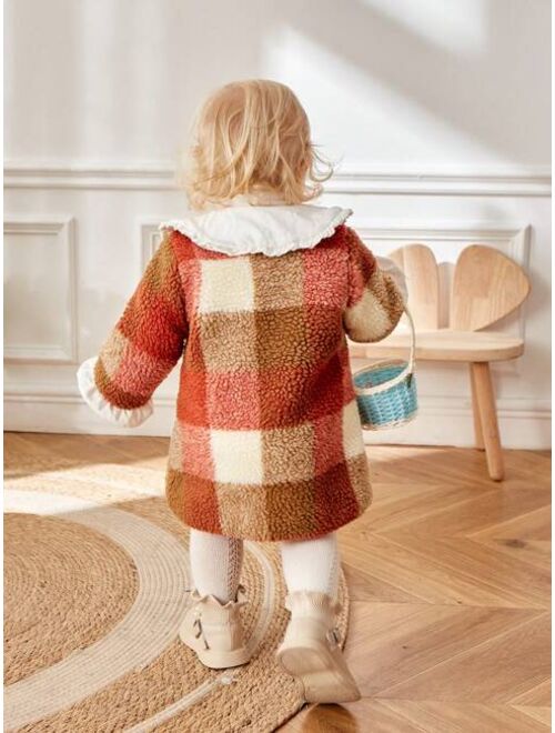 SHEIN Baby Girl 1pc Plaid Pattern Peter Pan Collar Floral Appliques Teddy Coat