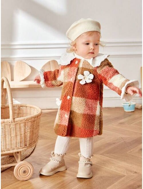 SHEIN Baby Girl 1pc Plaid Pattern Peter Pan Collar Floral Appliques Teddy Coat