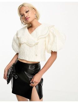 oversized collar jacquard top in white