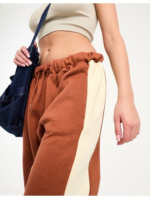 Daisy Street Active Landscape sweatpants in brown