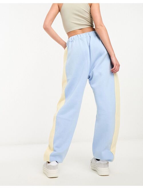 Daisy Street Active Landscape sweatpants in blue