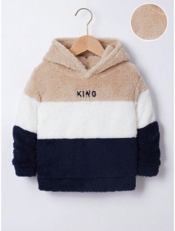 SHEIN Kids SPRTY Young Boy Comfortable Casual Fashionable Soft Warm Dopamine Velvet Hoodie With Color Blocking And Letter Print Suitable For Winter