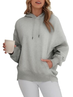 BLENCOT Women Oversized Hoodies Long Sleeve Drop Shoulder Fleece Workout Drawstring Sweatshirts Fall Tops Trendy Pullover