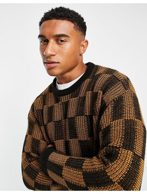 New Look relaxed fit checkerboard sweater in brown