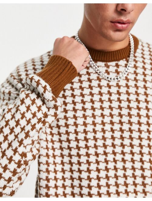 New Look relaxed fit puppytooth sweater in brown