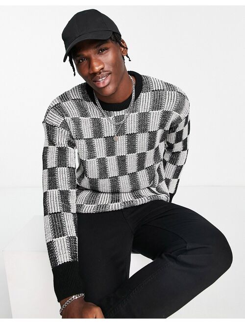 New Look relaxed fit checkerboard sweater in black