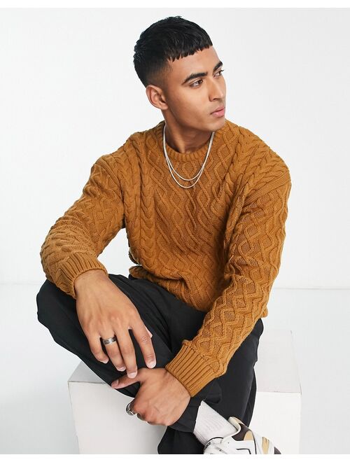 New Look heavy cable knit sweater in mid brown