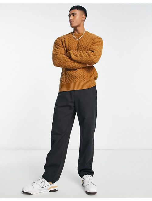 New Look heavy cable knit sweater in mid brown