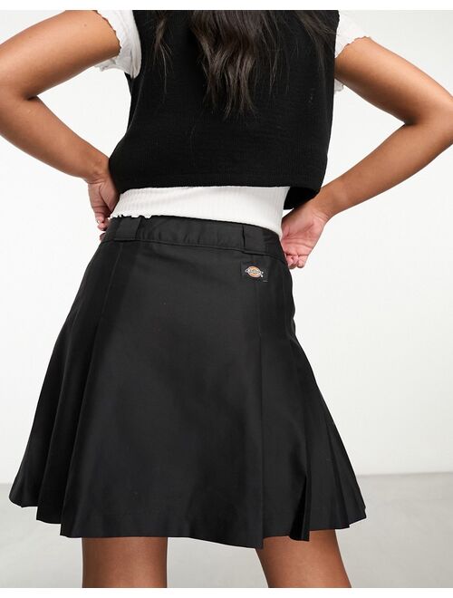 Dickies Elizaville pleated skirt in black