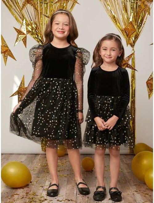 SHEIN Toddler Girls 1pc Contrast Star Mesh Velvet Dress