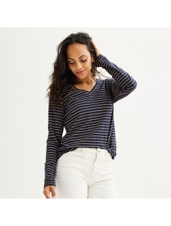 Everyday V-Neck Long Sleeve Tee