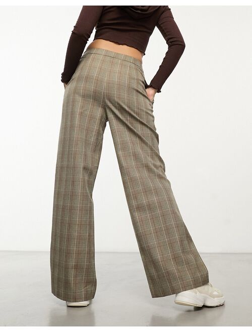 ASOS DESIGN relaxed dad pants in brown check