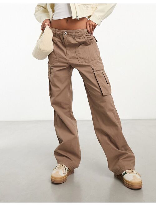 Bershka straight leg cargo pants in washed brown