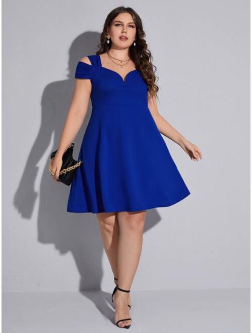 SHEIN Clasi Plus Cold Shoulder Flare Hem Dress