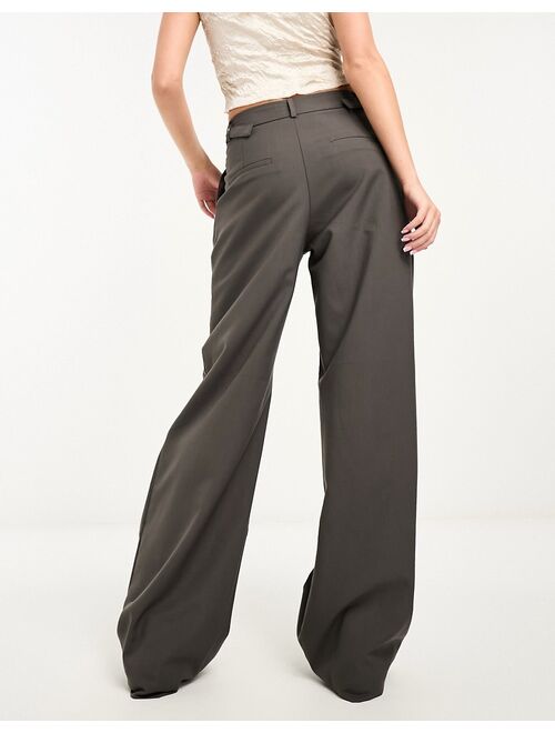 Stradivarius tailored adjustable waist pants in gray