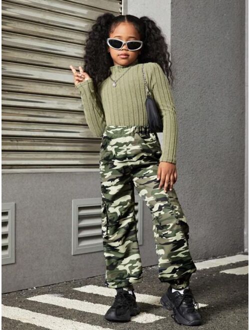 SHEIN Kids HYPEME Big Girls' Knit Ribbed Top And Camouflage Print Long Pants Set