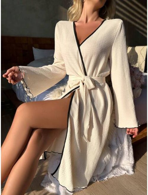 Contrast Binding Belted Robe