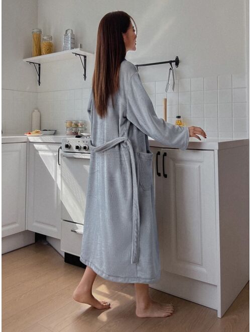 DAZY Pocket Patched Belted Lounge Robe