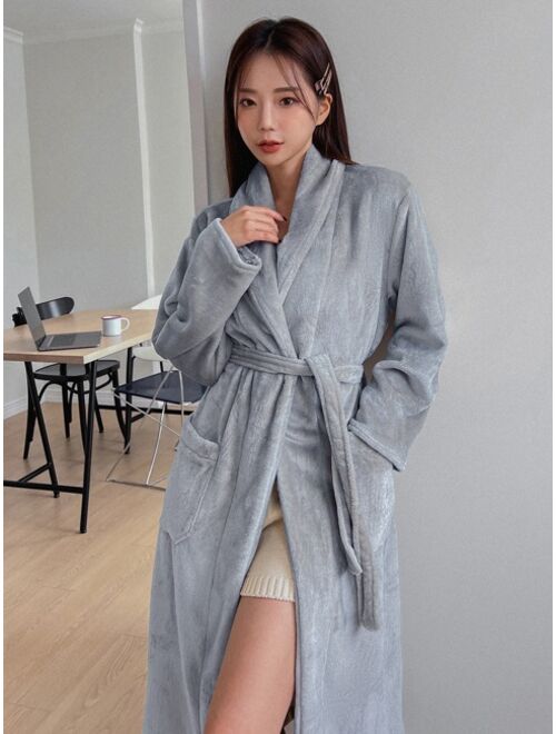 DAZY Pocket Patched Belted Lounge Robe