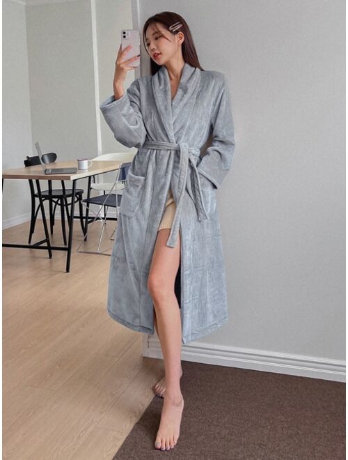 DAZY Pocket Patched Belted Lounge Robe