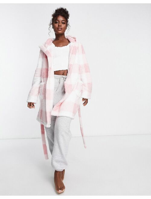 ASOS DESIGN check cuddle fleece mini robe in pink