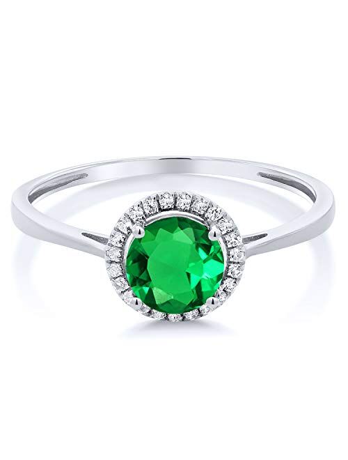 Gem Stone King 10K White Gold Green Nano Emerald and White Diamond Engagement Ring For Women (0.99 Cttw, Round 6MM, Available In Size 5,6,7,8,9)