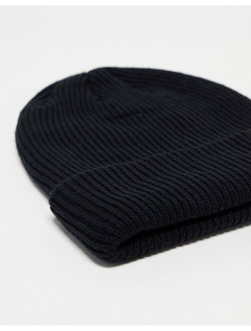 Nike Peak beanie in black