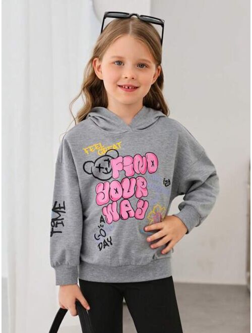 SHEIN Kids EVRYDAY Young Girl Cartoon & Slogan Graphic Drop Shoulder Hoodie